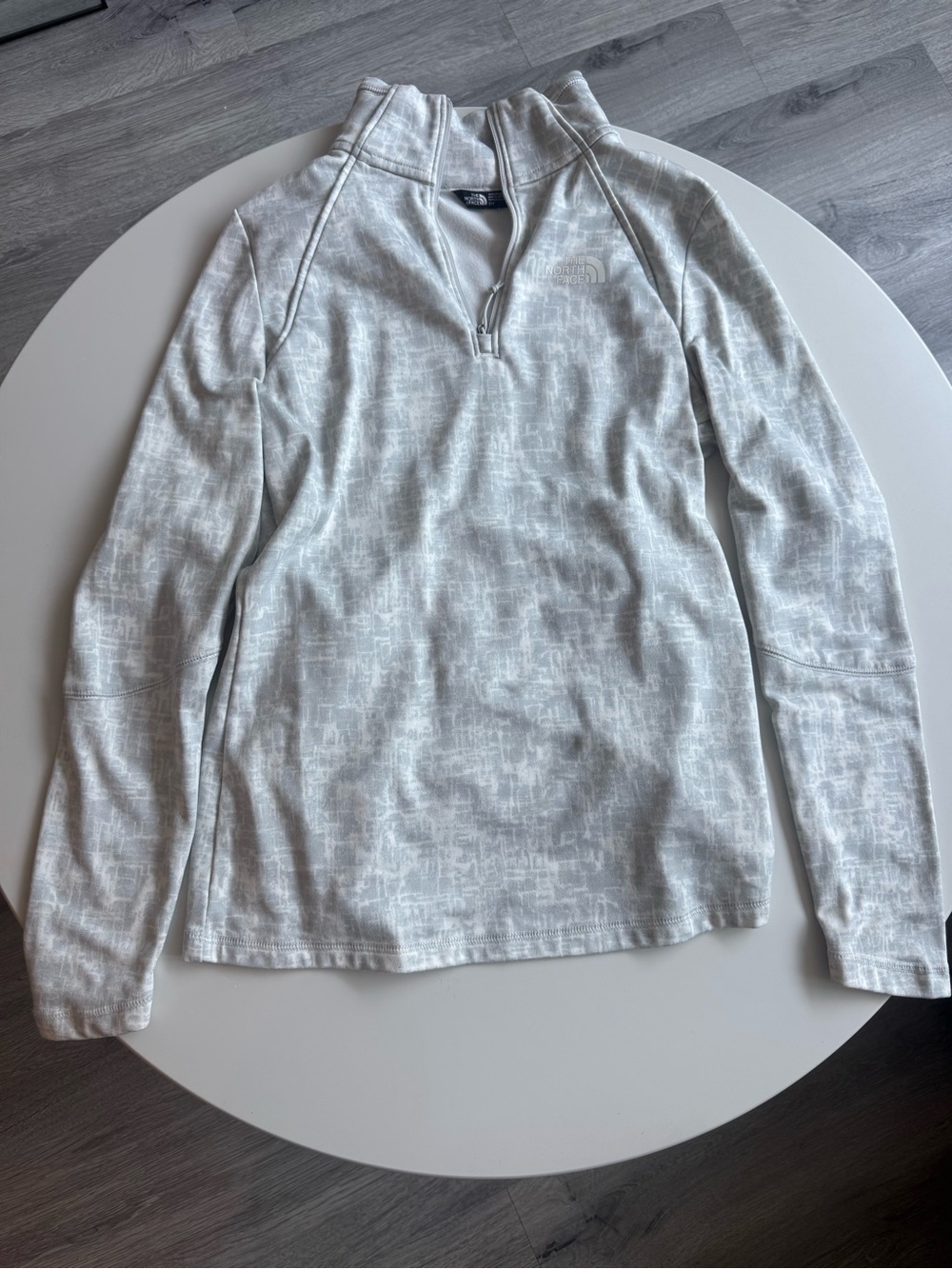 The North Face Light Gray Quarter-Zip Pullover- size small